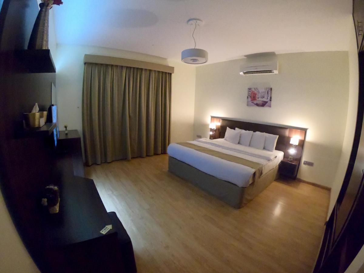 Weekend Hotel & Apartments Mascate Extérieur photo