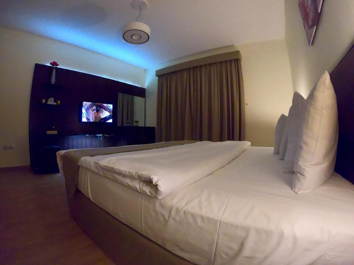 Weekend Hotel & Apartments Mascate Extérieur photo