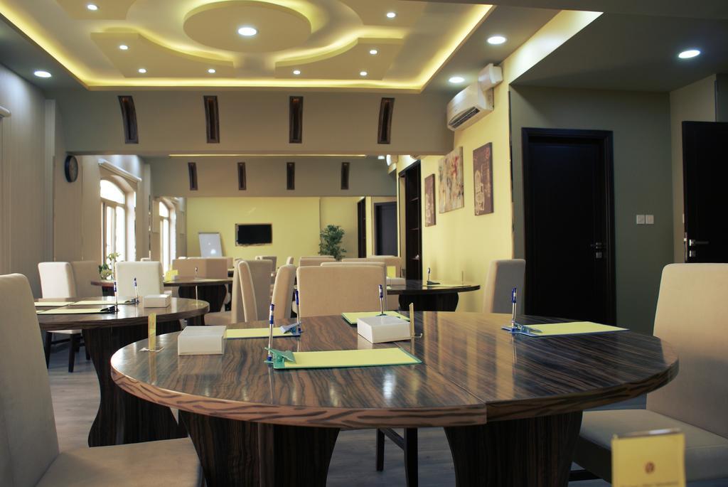 Weekend Hotel & Apartments Mascate Extérieur photo