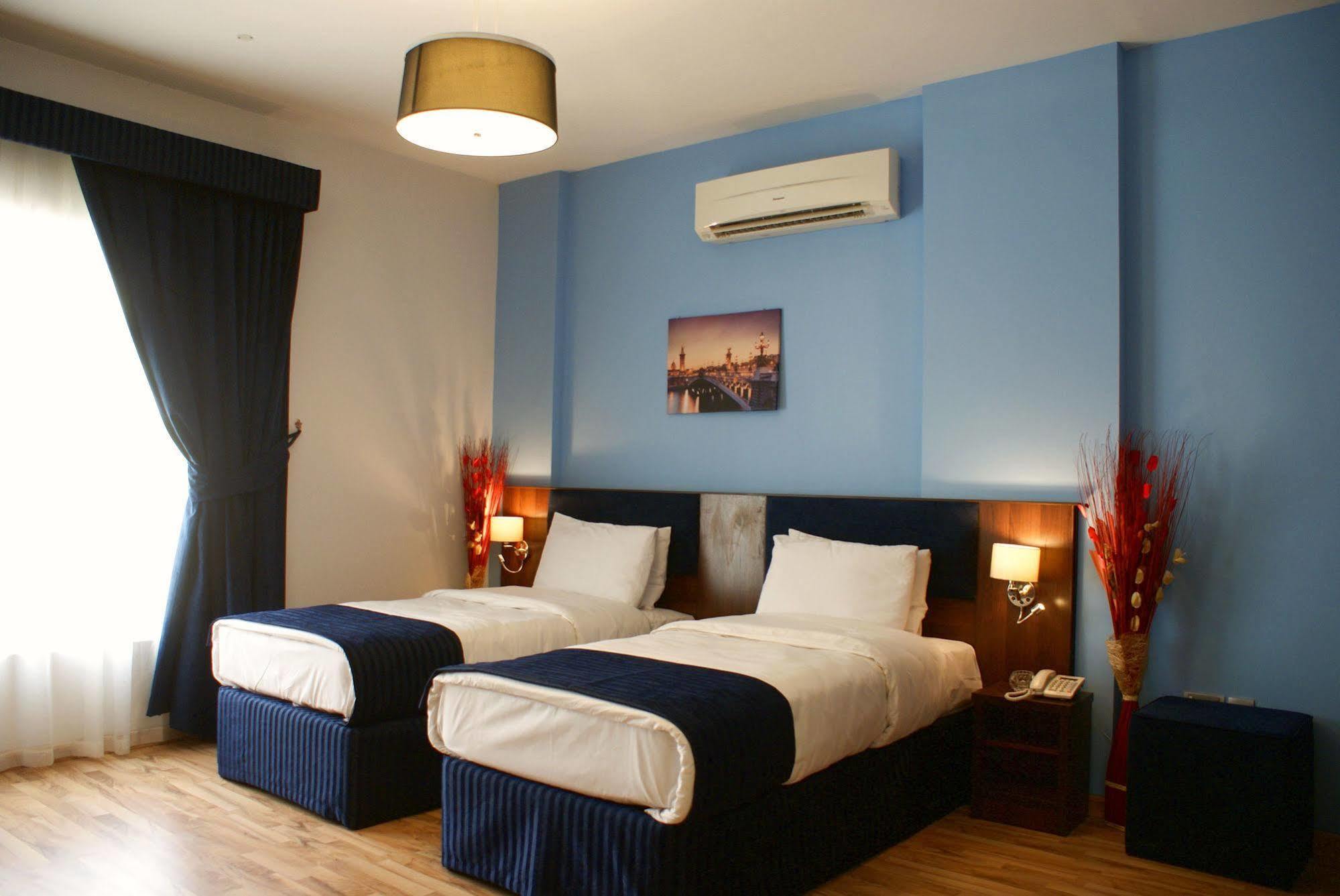 Weekend Hotel & Apartments Mascate Extérieur photo