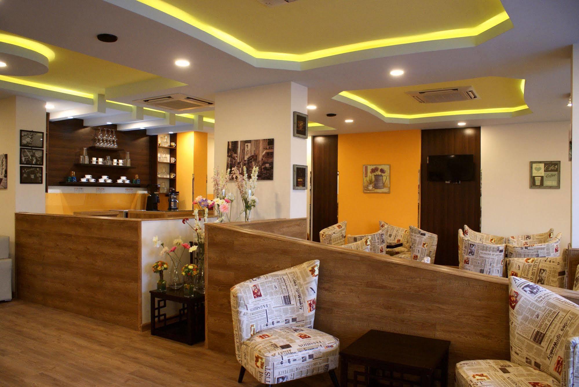 Weekend Hotel & Apartments Mascate Extérieur photo