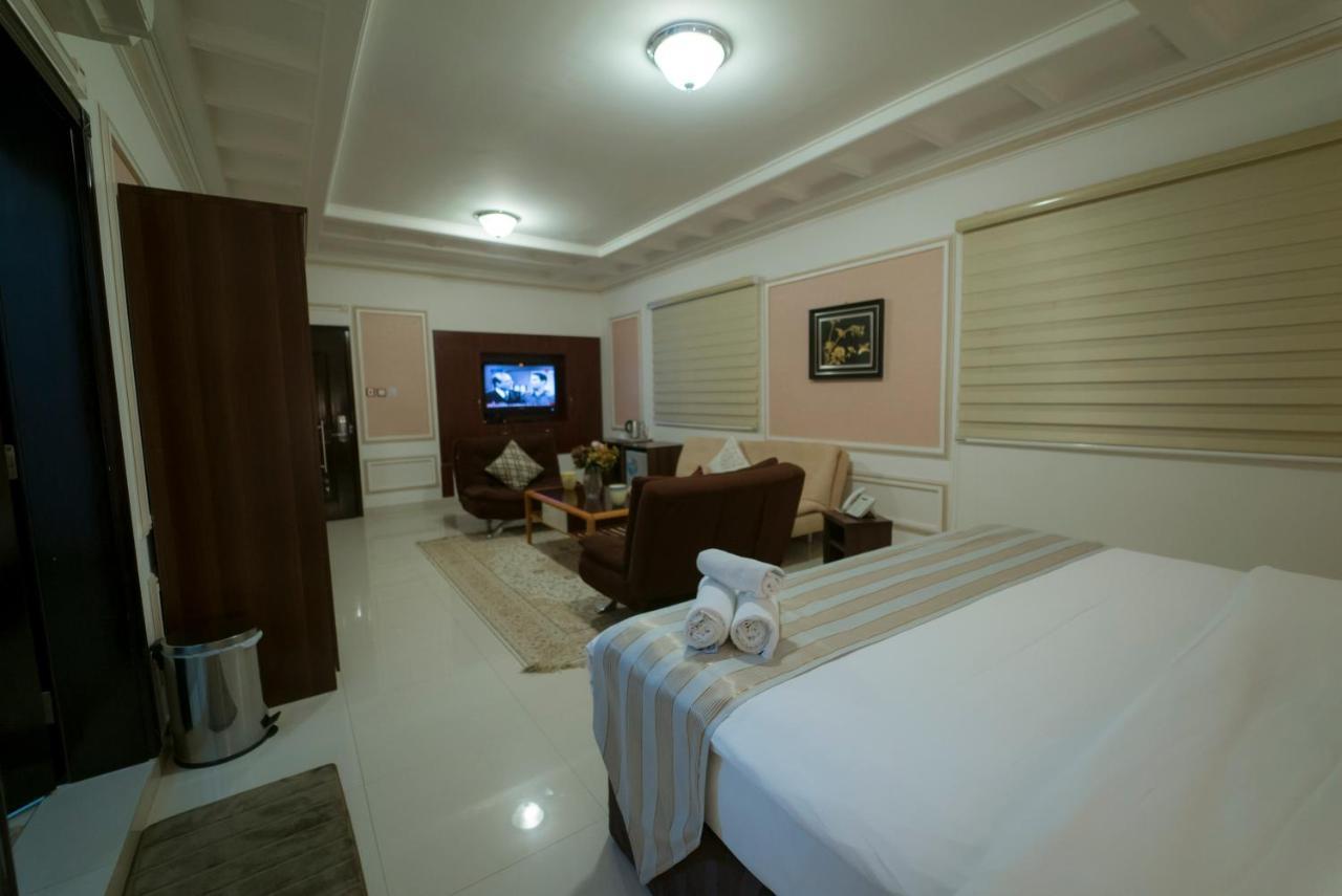 Weekend Hotel & Apartments Mascate Extérieur photo